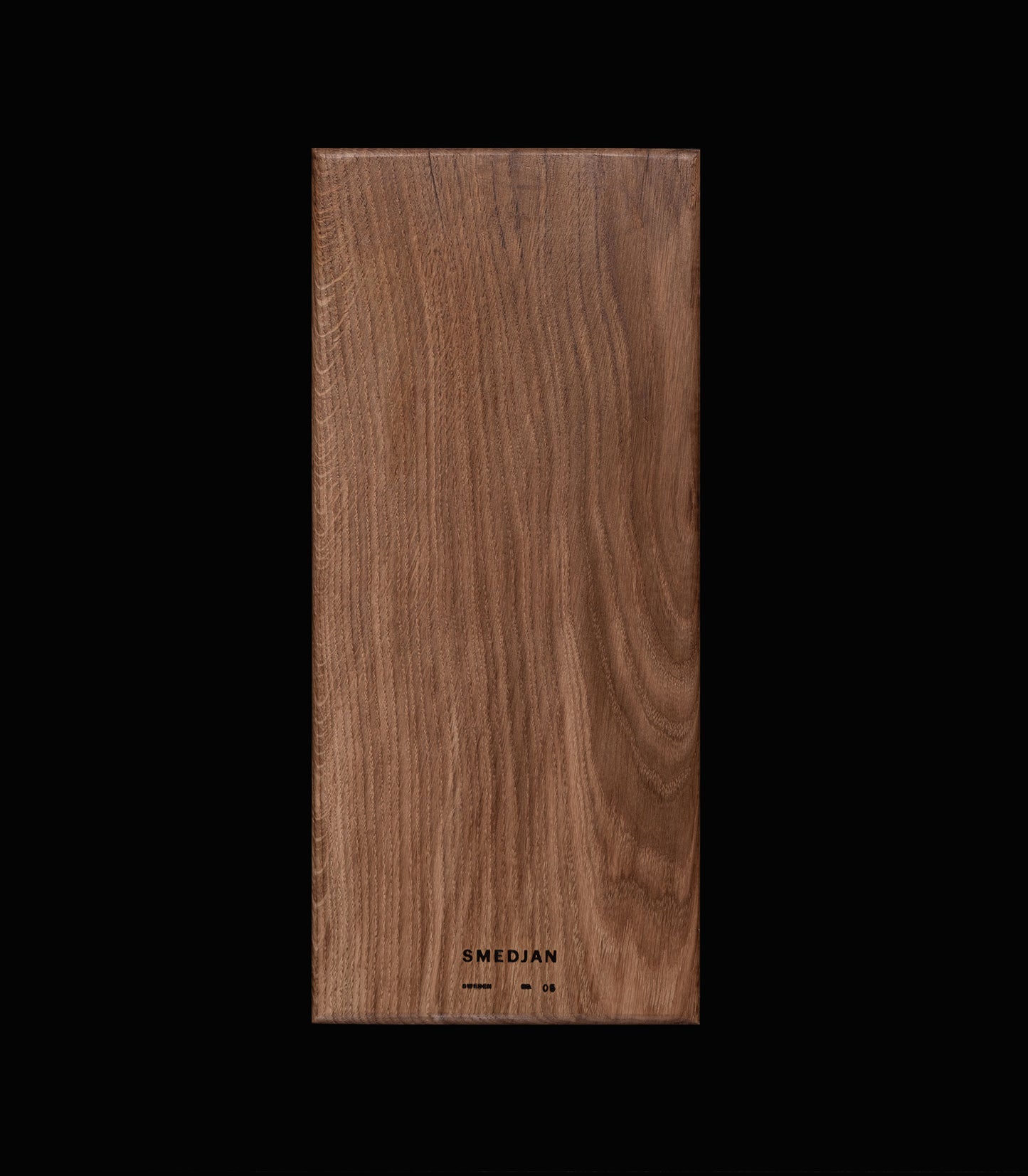 005. Cutting board from locally sourced oak wood