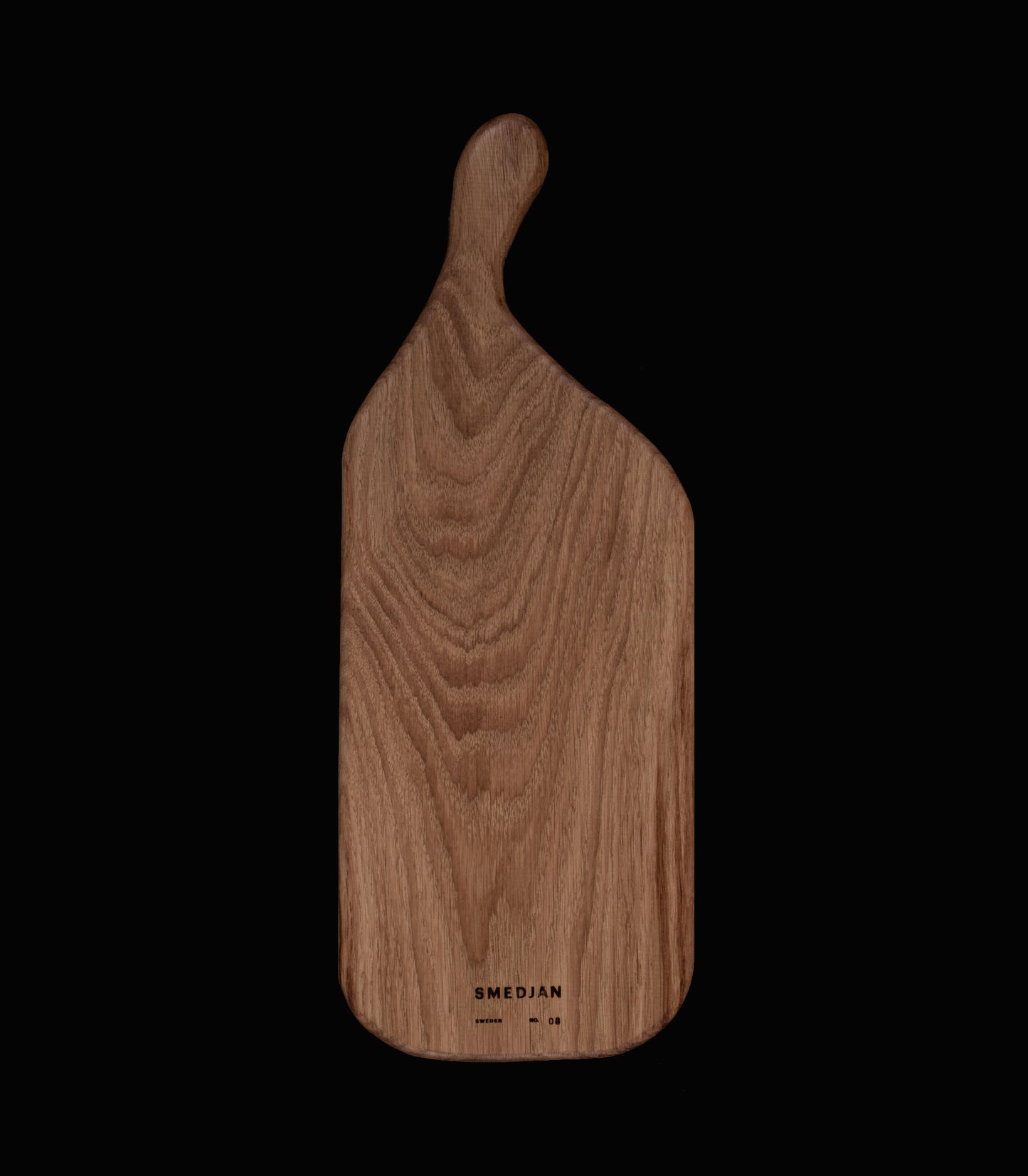 008. Cutting board from locally sourced oak wood